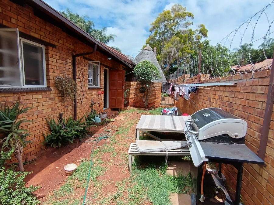 2 Bedroom Property for Sale in Safari Gardens North West